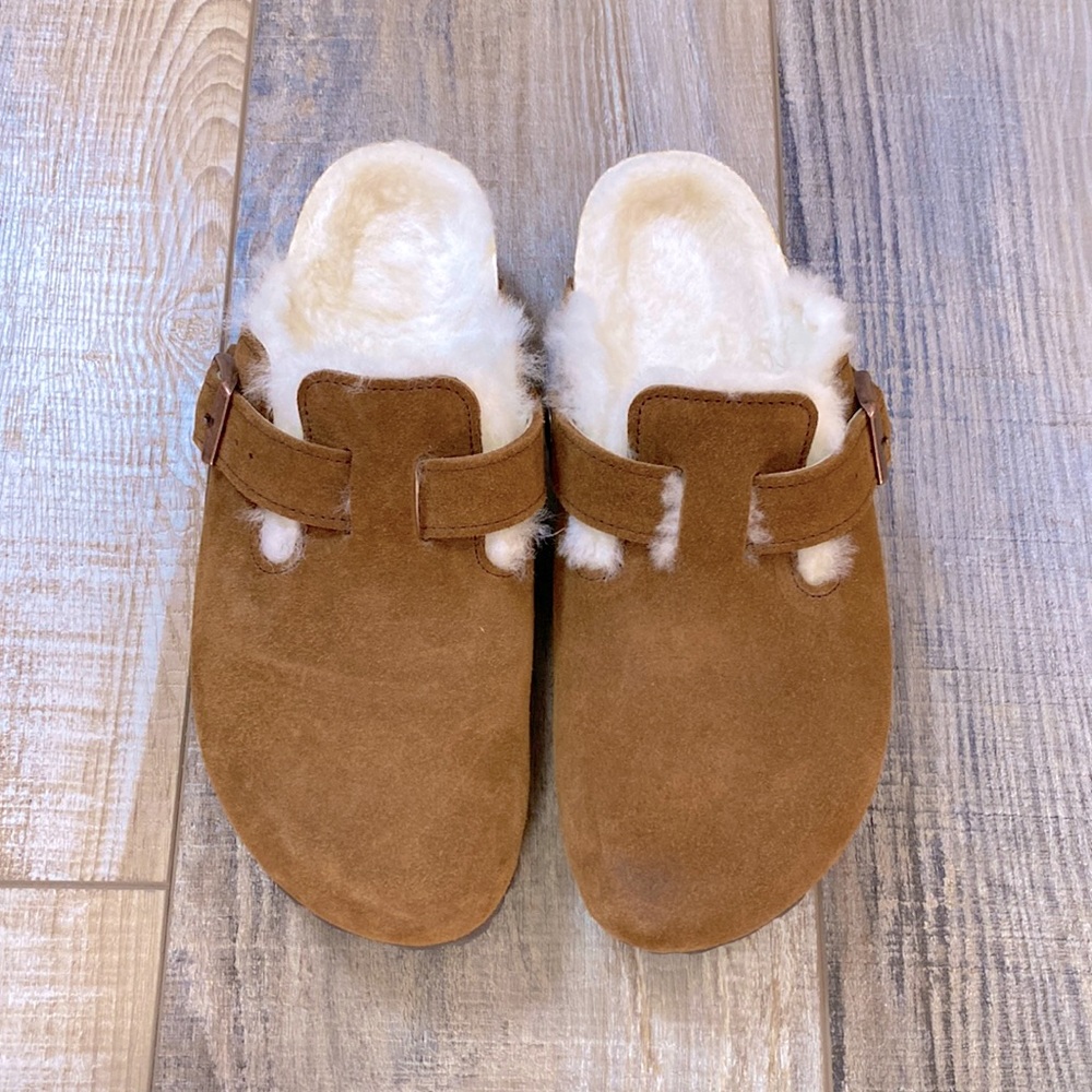 Brand new Boston Shearling Birkenstock suede clogs - size 37.